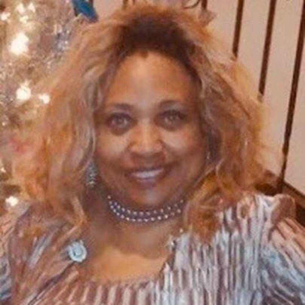 Meet your Posher, Yvonne